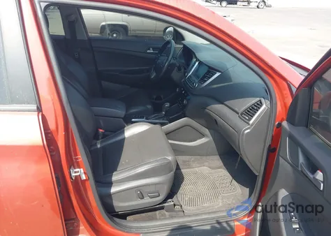 2017 Hyundai Tucson Se Plus z USA, uszkodzony, nr VIN KM8J33A4XHU411372